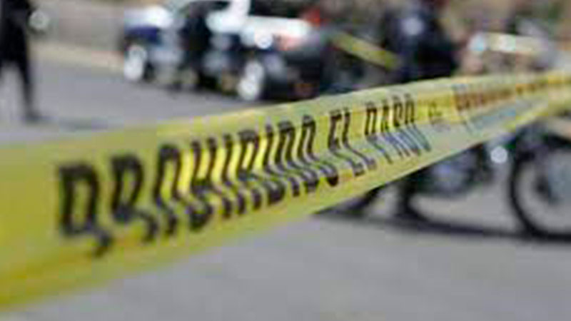 Hallan tres cuerpos con huellas de violencia al interior de un vehículo en la autopista Puebla-Tlaxcala 