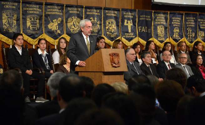 Reducir el presupuesto a la educación superior generaría un problema al país a mediano plazo, advierte el rector de la UNAM - Foto 1 