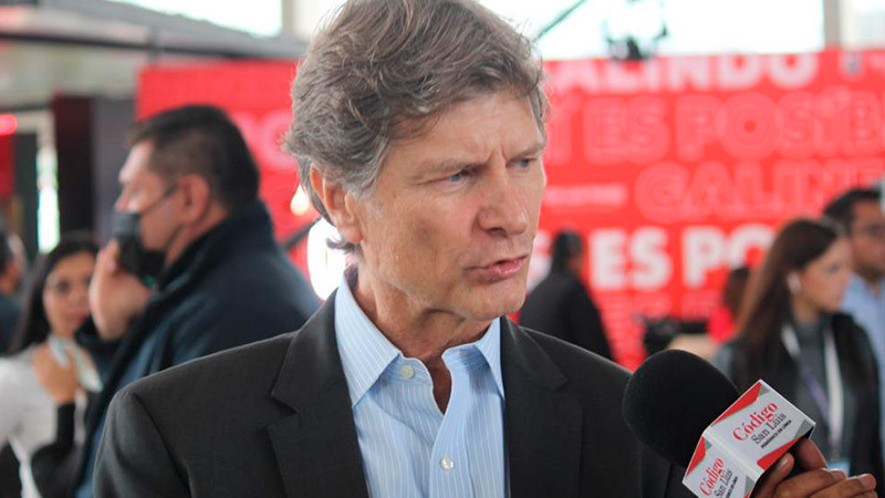 Enrique de la Madrid se reúne con dirigentes del PRI y del PAN en Colima 