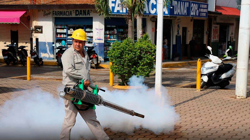 SSM protege contra el dengue, zika y chikungunya a población de Coalcomán 