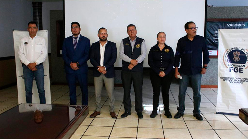 FGE Michoacán imparte charla en materia de acoso escolar y uso de drogas a docentes en Morelia 