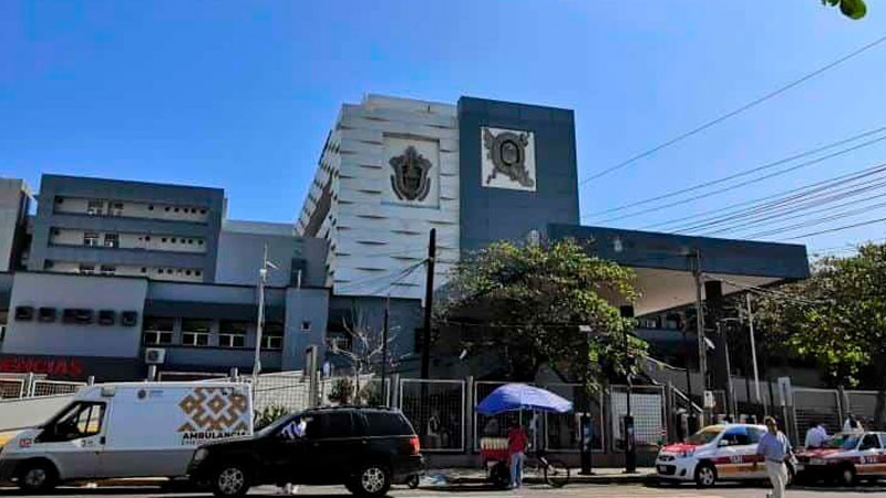 Autoridades, madres y padres de pacientes pediátricos revisan avances sobre atención médica oncológica 