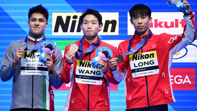 Osmar Olvera consigue medalla de plata en trampolín de 3m en el Mundial de Natación 