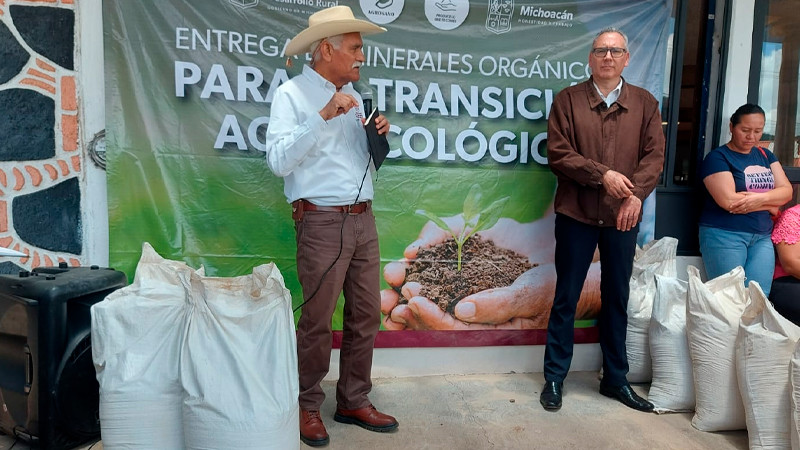 Pide Sader usar insumos orgánicos y evitar agroquímicos en cultivos, en Michoacán 