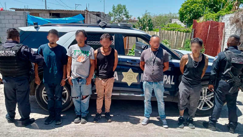Aseguran predio con vehículos robados, en ciudad de Querétaro 