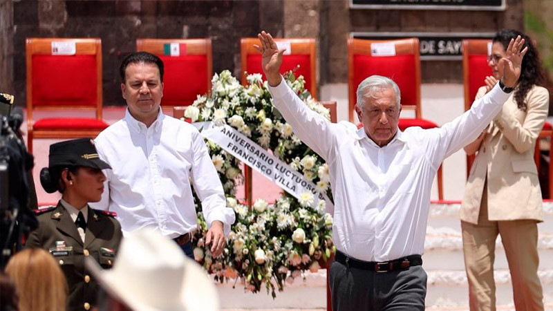 “¡Que viva el presidente de la República!”: Esteban Villegas aclama a AMLO durante evento en Durango 