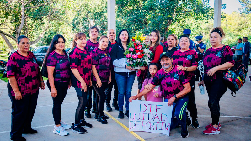 Yadira Ramírez Mora inaugura primer torneo municipal de cachibol en Uruapan 
