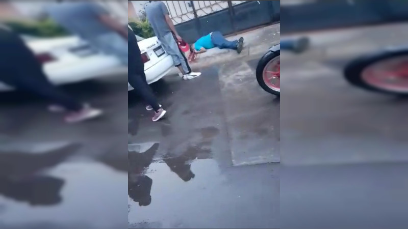 Asesinan a taxista, cerca de la Calzada La Fuente en Uruapan