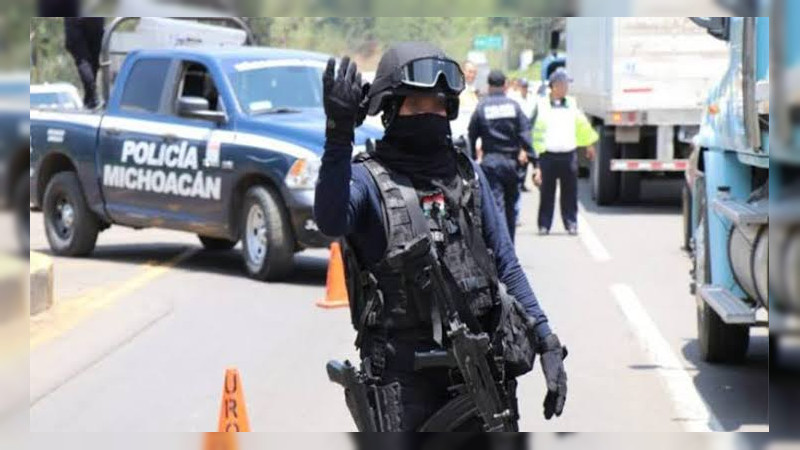 Incautan arsenal en Apatzingán, Michoacán 