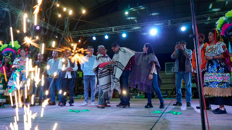 Inaugura Nacho Campos el Primer Festival de Danzas Tradicionales y Bailes Mestizos en Uruapan