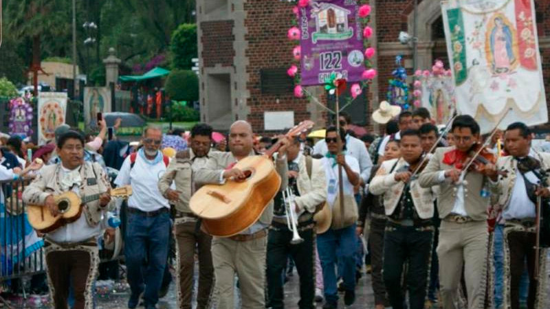 Arriban 55 mil peregrinos de Querétaro al Tepeyac  