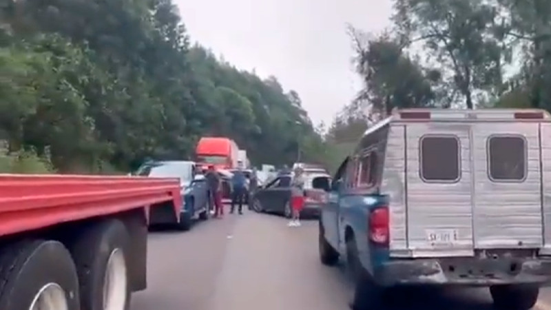 Reportan presuntos asaltos armados sobre la autopista Puebla-Orizaba  