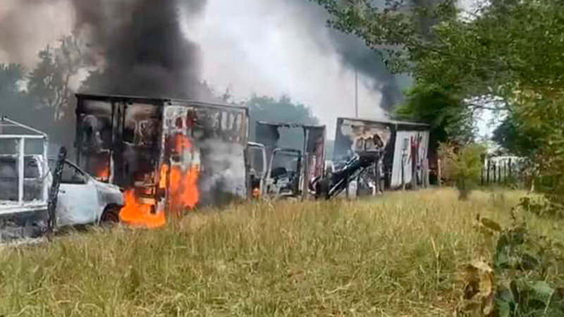 Se registra quema de vehículos y patrullas en la carretera Tantoyuca-San Sebastián, en Veracruz 