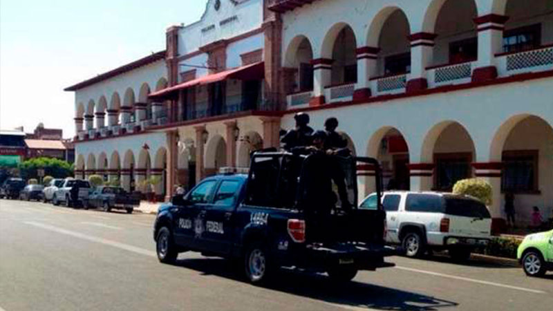 Renuncian policías de Apatzingán por inseguridad: Diputada Fanny Arreola 