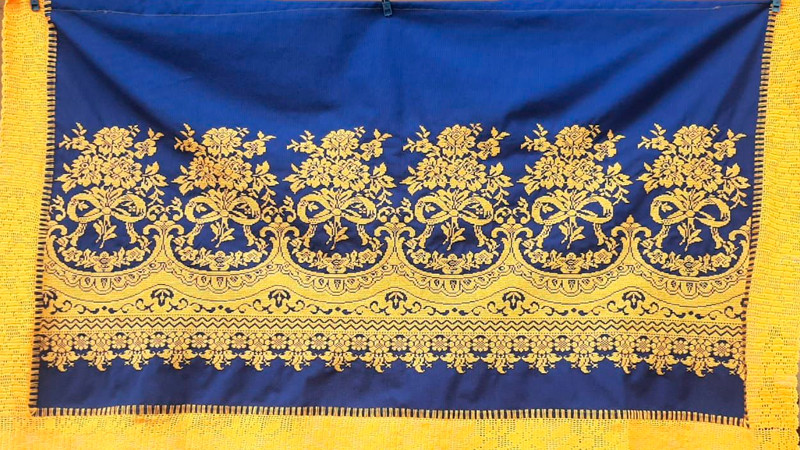 Premian a las mejores artesanías de alfarería y textil de Chilchota