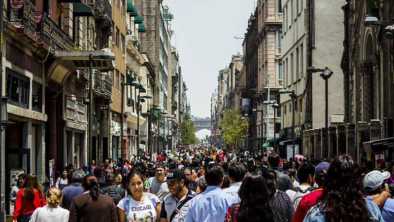 El 62 por ciento de la población mexicana pertenece a la "clase baja", según un estudio del INEGI 