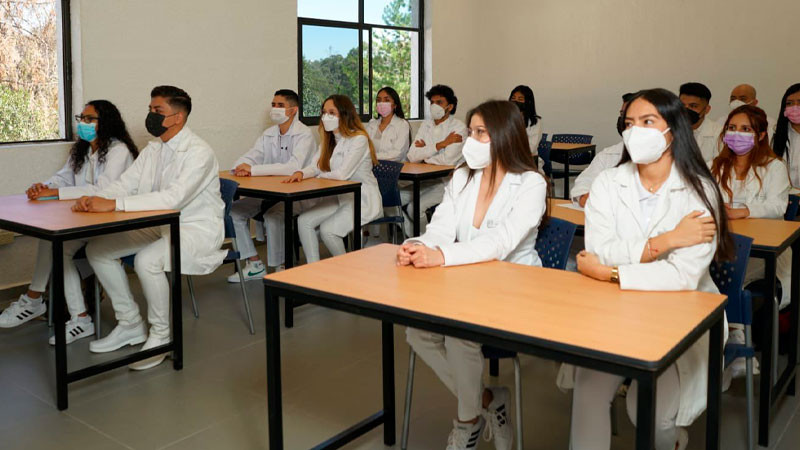 Ofertan 483 instituciones de Educación Superior más de 166 mil espacios en todo el país: SEP 