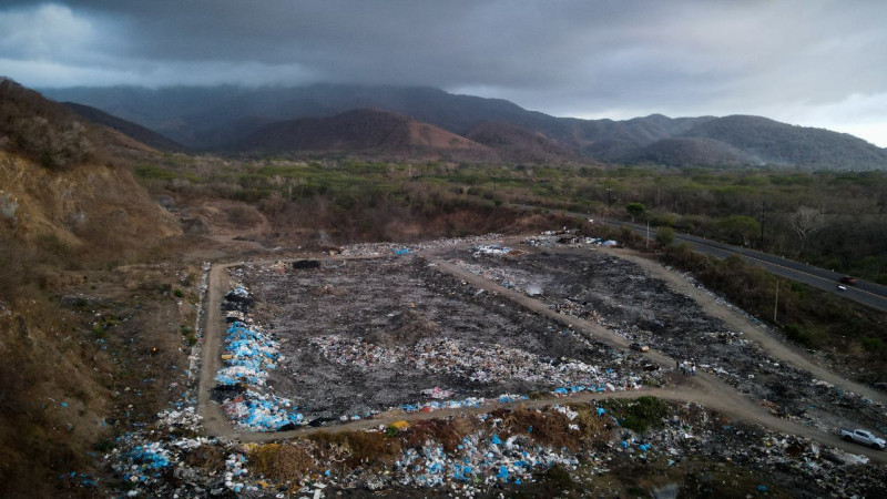 Aquila y Coahuayana construirán relleno sanitario; gobierno apoya 