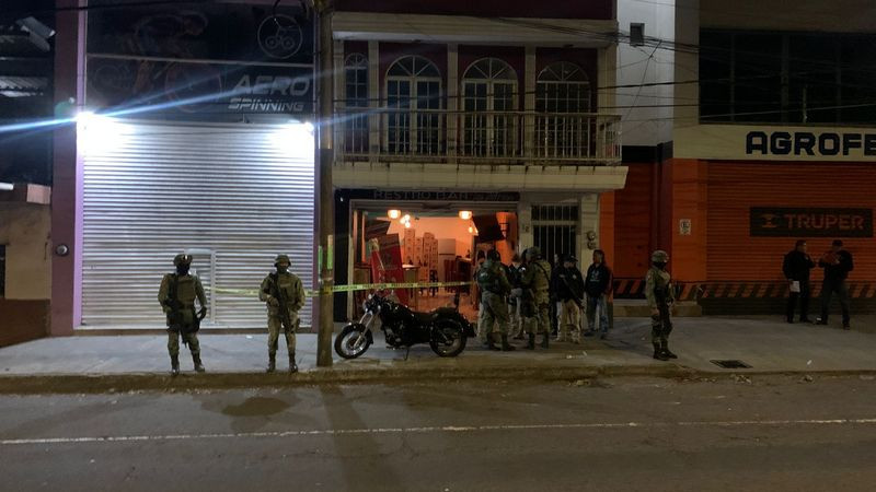 Balacera en bar en Uruapan deja tres personas heridas