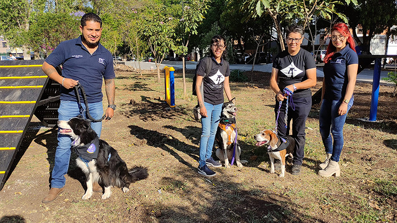 Convocan a la Feria de Adopción en Bulevar García de León en Morelia 