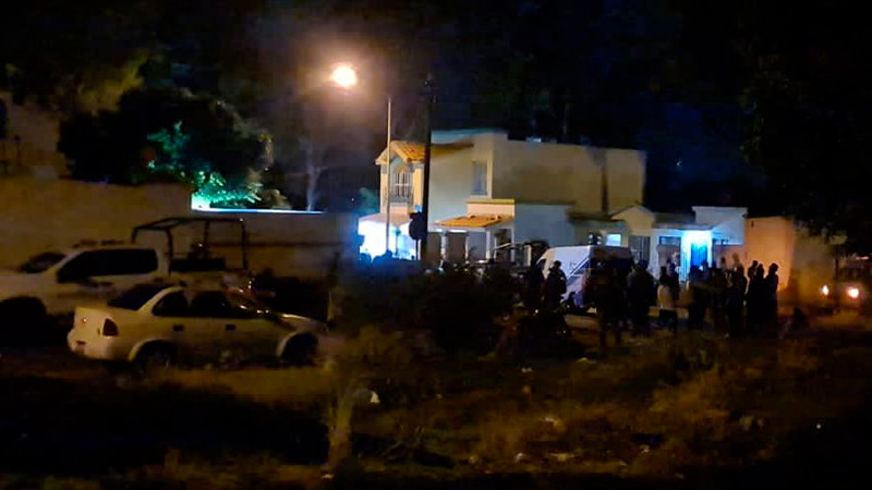 Asesinan a dos personas afuera de su vivienda en el Fraccionamiento Urbi en Irapuato, Guanajuato  