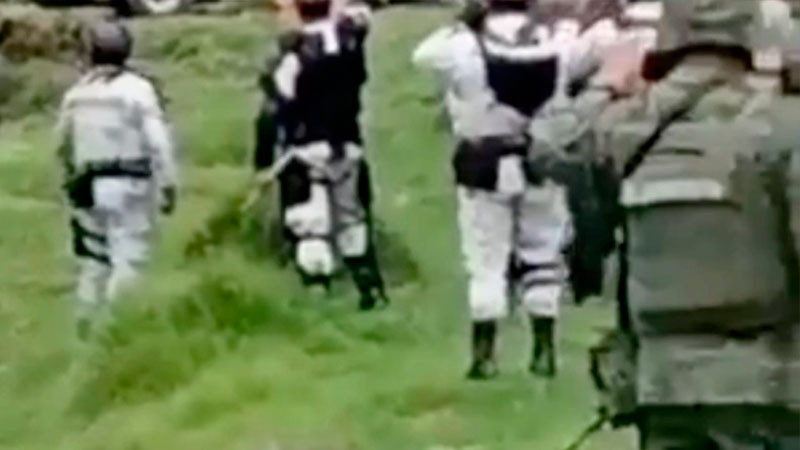 Se enfrenta presuntos talamontes con elementos de la Guardia Nacional en carretera México-Cuernavaca 