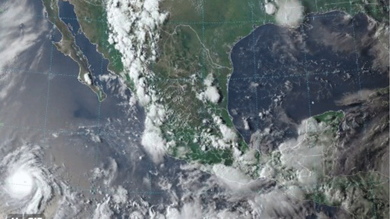 Durante la noche, la onda tropical número 18 ocasionará lluvias torrenciales en Guerrero, Oaxaca y Veracruz 