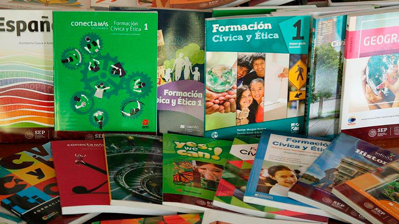 Diputados de Aguascalientes se manifiestan contra libros de texto gratuitos 