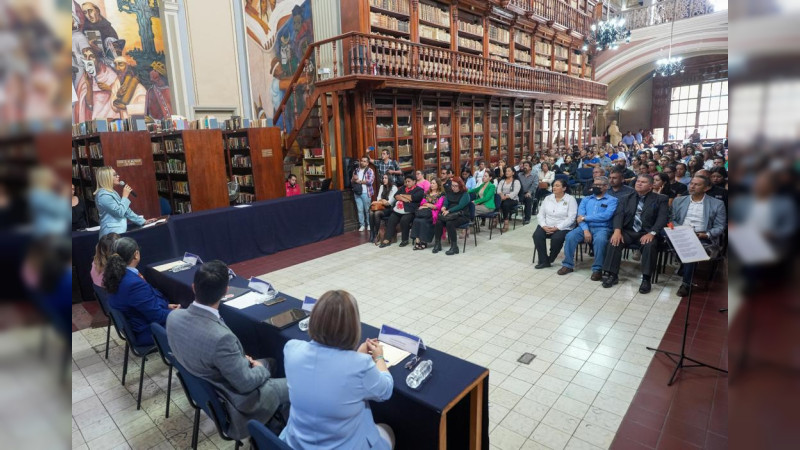 Respetar y dignificar el trabajo de las y los bibliotecarios, la mejor forma de reconocerlos: Rectora