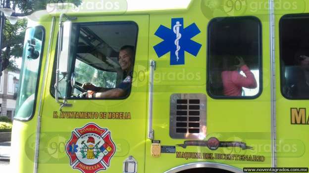 Realizan desfile por el Día del Bombero - Foto 1 