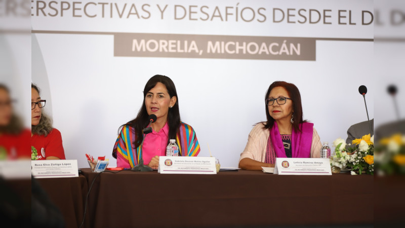 Dialogan docentes en Michoacán por la educación humanista: SEE