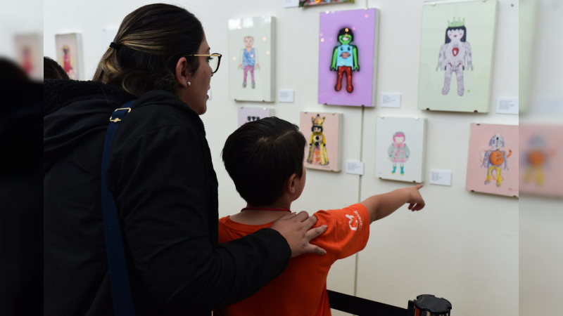 El Colegio de Morelia abre sus puertas a la exposición “Reinventa Playmobil”