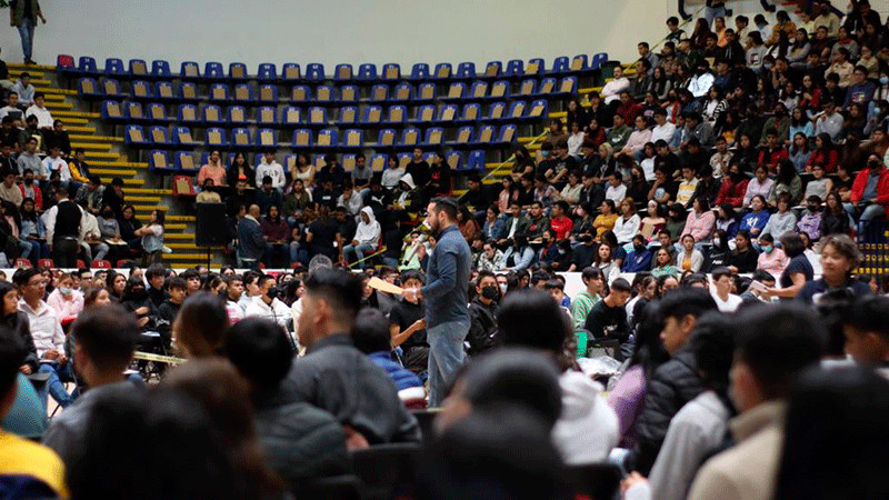 Concluye examen de nuevo ingreso a la UMSNH, mil 841 aspirantes aplicaron la evaluación