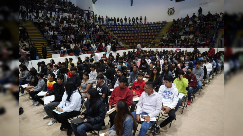 Concluye examen de nuevo ingreso a la UMSNH, mil 841 aspirantes aplicaron la evaluación