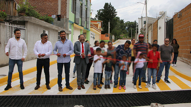 José Luis Téllez Marín inaugura los trabajos de pavimentación de la Calle Rosal de la Comunidad del Rincón de Dolores 