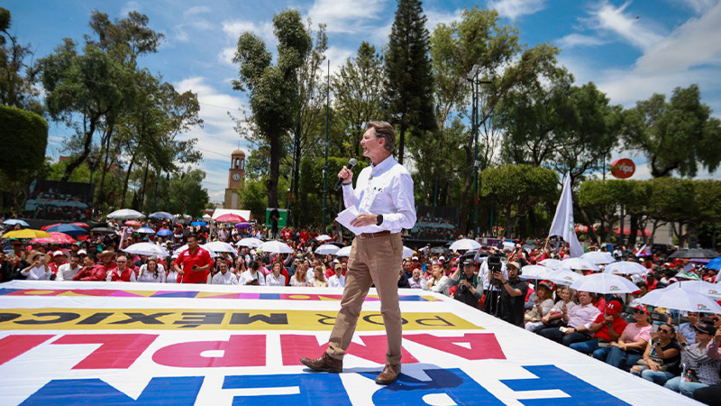 Enrique de la Madrid presume recolección de 150 mil firmas  