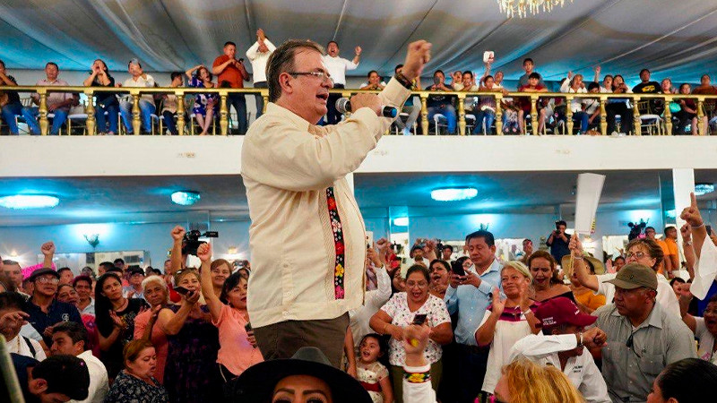 Asegura Ebrard que está empatado con Sheinbaum: "Claudia no está por delante de mí" 