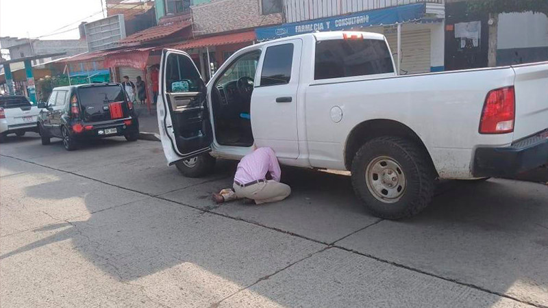 Tras muerte de jefe de la Tenencia Morelos, aseguran camioneta y armas