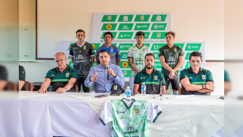 Nacho Campos reafirma su compromiso con el deporte en Uruapan