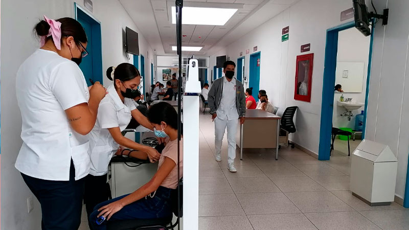 Vacuna SSM contra el VPH en centro de salud de Uruapan 