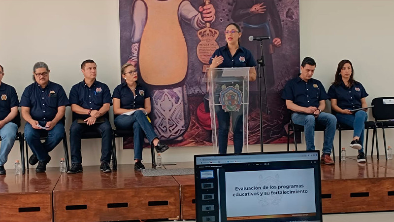 Revisión de currícula no afectará derechos laborales: Yarabi Ávila