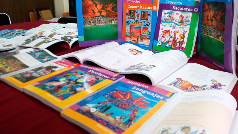 Enseñarán con nuevos libros más de 35 mil docentes en Michoacán 