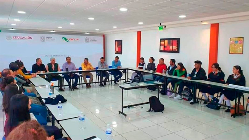 Capacita Cecytem a maestros para el nuevo Marco Curricular