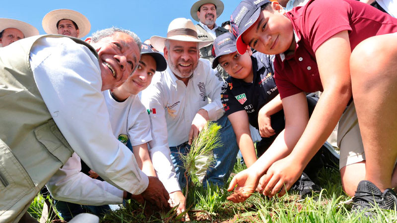 Conservación del Cerro del Punhuato incluirá un jardín botánico: Bedolla 
