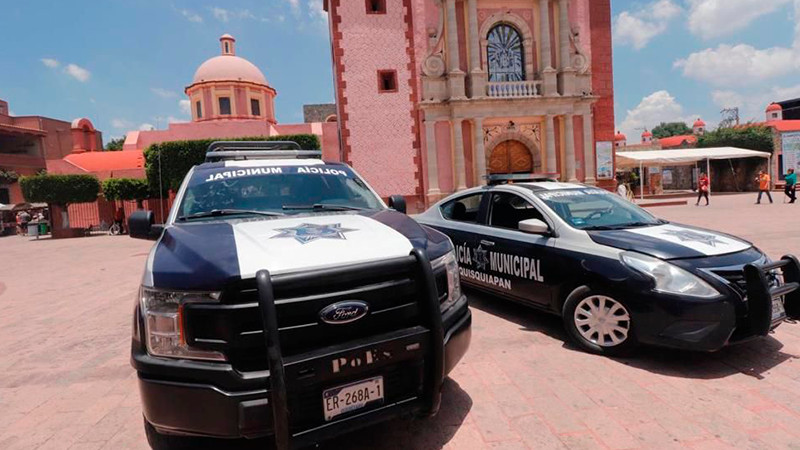 Fortalece SSC a policías municipales de Querétaro con la entrega de patrullas y motocicletas