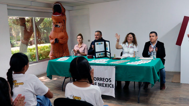 Cancelan estampilla postal de animales prehistóricos en el Zoo de Morelia 