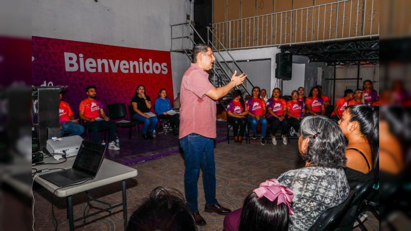 Nacho Campos sigue informando con cercanía  