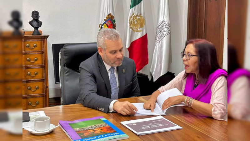 Bedolla solicitará a SEP libros de texto que no sean entregados en otros estados