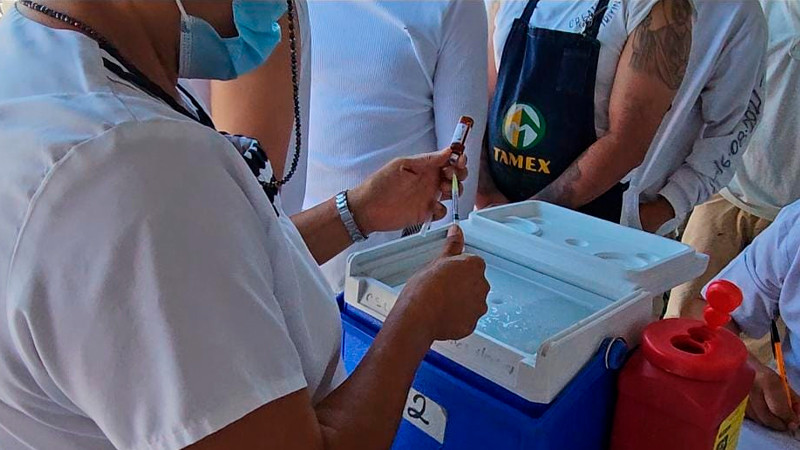 Internos del penal de Zamora reciben tratamiento médico y vacunación gratuitos  