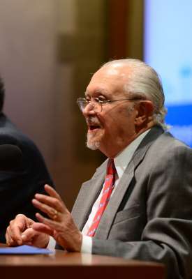 Medidas drásticas para enfrentar la contaminación ambiental, pide el Nobel mexicano Mario Molina 